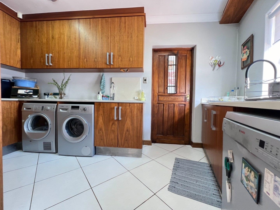 4 Bedroom Property for Sale in Jeffreys Bay Central Eastern Cape